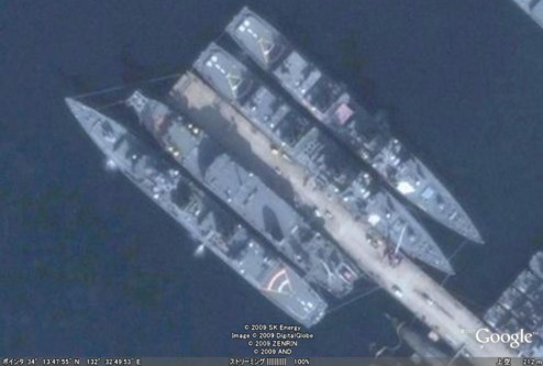 護衛艦「さざなみ」のグーグルアース画像