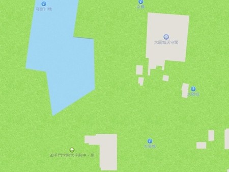 iPadで、大阪城公園の中に「追手門学院大手前中・高」と誤表記されている地図の画像